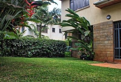 5 Bed Townhouse with En Suite at Off Convent Drive