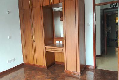 3 Bed Apartment with Borehole at Westlands - 3