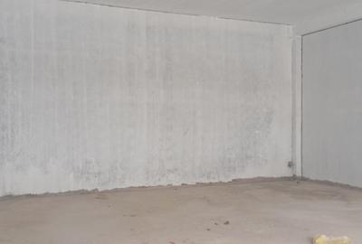 998 ft² Shop with Service Charge Included at Brookside Drive - 4