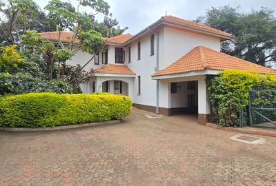 4 Bed Townhouse with En Suite at Lavington Green - 4