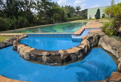 4 Bed House with En Suite at Magnolia Lakeside - 2