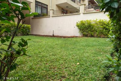 5 Bed Townhouse with En Suite at Lavington - 2