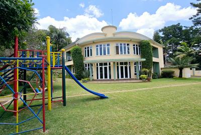 4 Bed House with En Suite in Runda