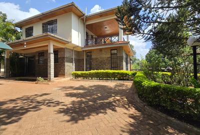 4 Bed House with En Suite in Runda - 2