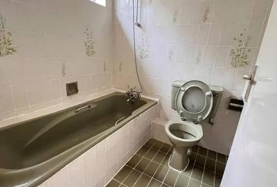 1 Bed Apartment in State House - 2