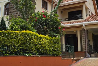 4 Bed Townhouse with En Suite at Lavington Green - 3