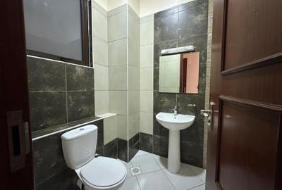 4 Bed Apartment with En Suite in Westlands Area - 3