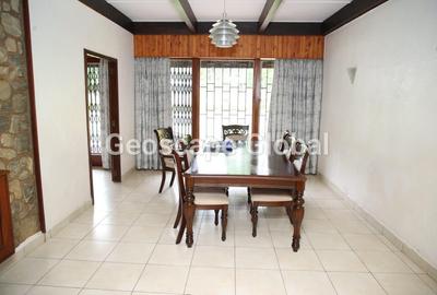 5 Bed House with En Suite in Muthaiga