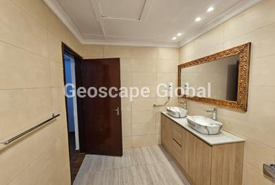 5 Bed House with En Suite in Rosslyn - 3