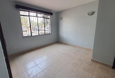 Serviced 3 Bed Apartment with En Suite at Mombasa Road