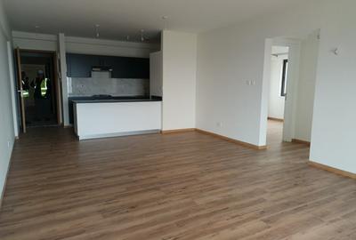 2 Bed Apartment with Swimming Pool in Garden Estate - 3