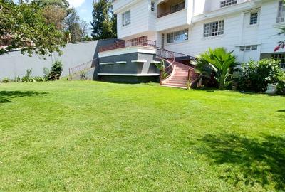6 Bed Villa with En Suite in Kitisuru