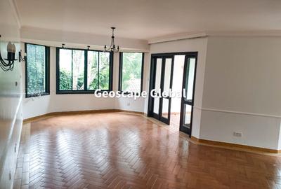 3 Bed Townhouse with En Suite in Spring Valley