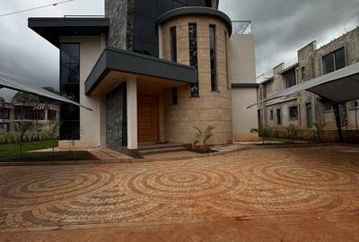 4 Bed Townhouse with En Suite at Loresho - 4