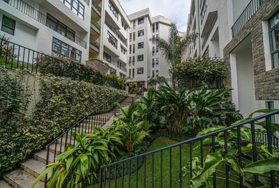 Furnished 2 Bed Apartment with En Suite in Spring Valley