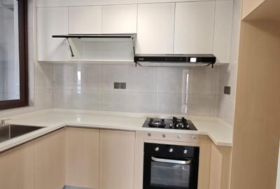 2 Bed Apartment with En Suite in Riverside - 4