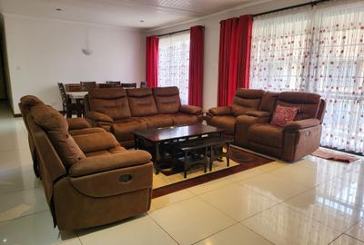 3 Bed Apartment with En Suite in Rhapta Road - 3