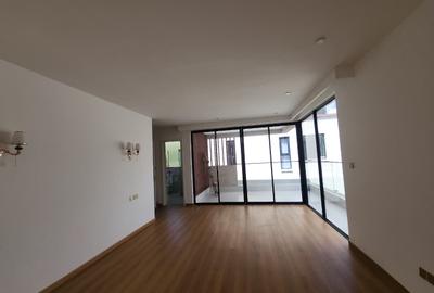 5 Bed House with En Suite in Lavington - 3