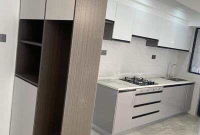 1 Bed Apartment with En Suite at Kindaruma Road - 4