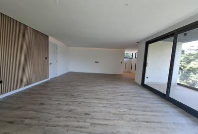 5 Bed Townhouse with En Suite in Lavington - 3