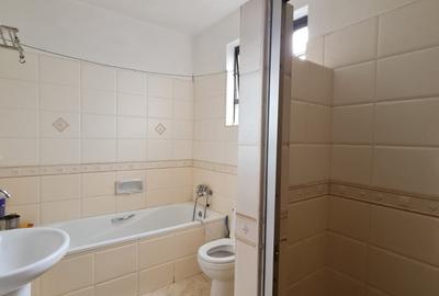 Furnished 3 Bed Apartment with En Suite in Kileleshwa