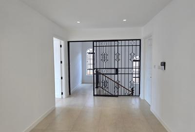 4 Bed Townhouse with En Suite in Brookside - 3