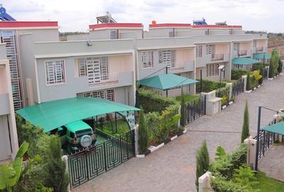 4 Bed House with En Suite at Yukos