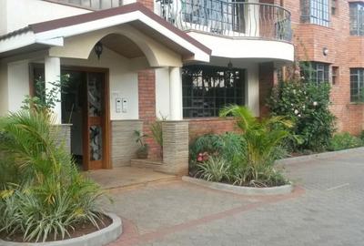 Serviced 4 Bed Apartment with En Suite in Westlands Area