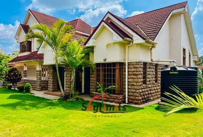 4 Bed Townhouse with En Suite in Rosslyn