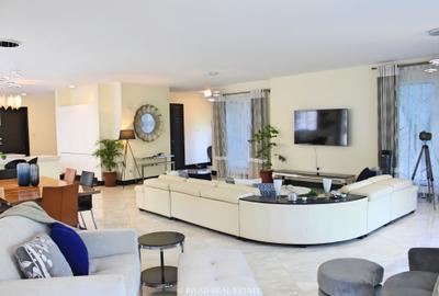 4 Bed Apartment with En Suite in Westlands Area