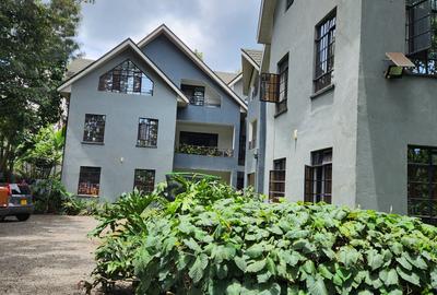 3 Bed Apartment with En Suite at Rhino Park - 2
