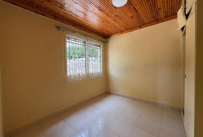 3 Bed House with En Suite in Loresho
