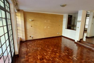 3 Bed Apartment with En Suite in Lavington - 4