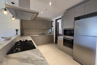 2 Bed Apartment with En Suite at Westlands - Riverside Drive - 3