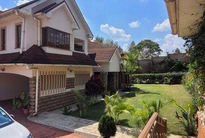 4 Bed House with En Suite at Rosslyn Lone Tree - 4