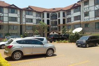 3 Bed Apartment with En Suite in Lavington