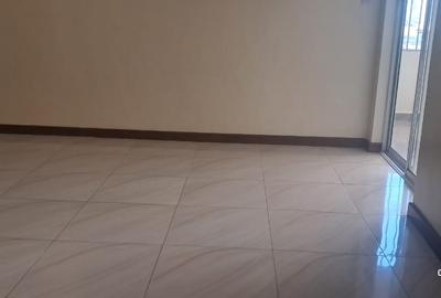 3 Bed Apartment with En Suite at 2Nd Ave Parklands