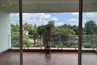 3 Bed Apartment with En Suite in Parklands