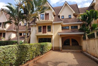 5 Bed Townhouse with En Suite at Lavington