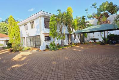 5 Bed House with En Suite at Runda Grove