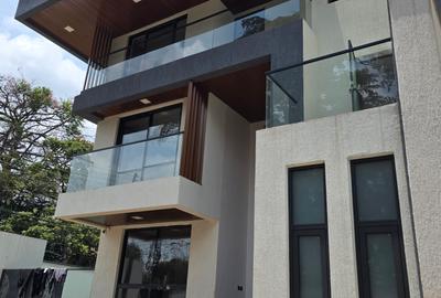 6 Bed Townhouse in Lavington - 2