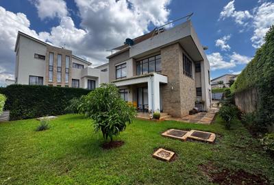 4 Bed Townhouse with En Suite in Runda