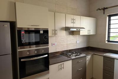 3 Bed Apartment with En Suite in Westlands Area - 2