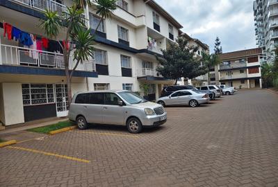 2 Bed Apartment with Parking in Hurlingham