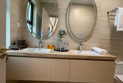 1 Bed Apartment with En Suite at Westlands Road - 2