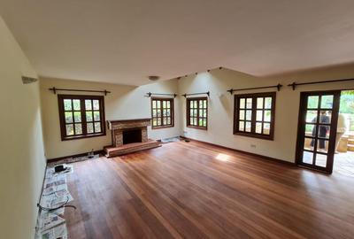 4 Bed Townhouse with En Suite at Lavington