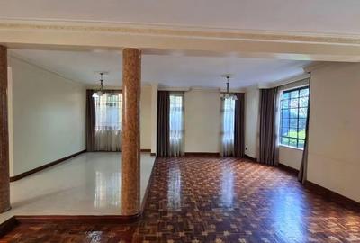 4 Bed Townhouse with En Suite in Lavington - 3