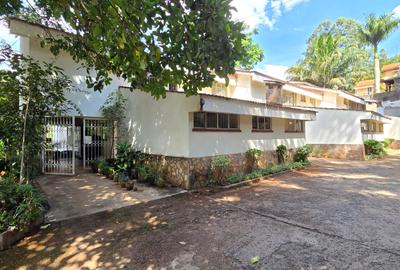 4 Bed Townhouse with En Suite in Spring Valley - 4