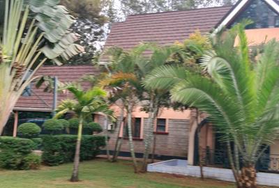 4 Bed Townhouse with En Suite in Karen - 2