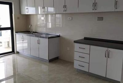 3 Bed Apartment with En Suite in Kilimani - 3